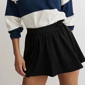 New DAMAGED Madewell Flex Wrap Skort Black NL309